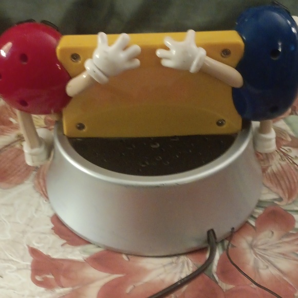 🤠Vintage Working M & M's Digital Alarm Clock Radio - Picture 6 of 8